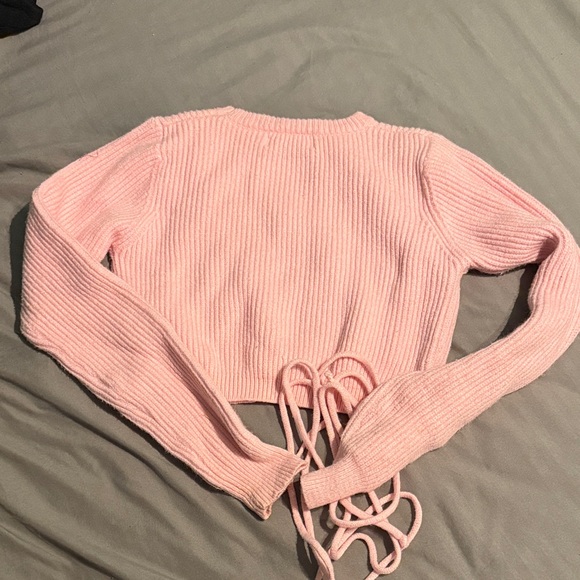 Pink Ribbed Knit Cropped Sweater - Picture 2 of 3